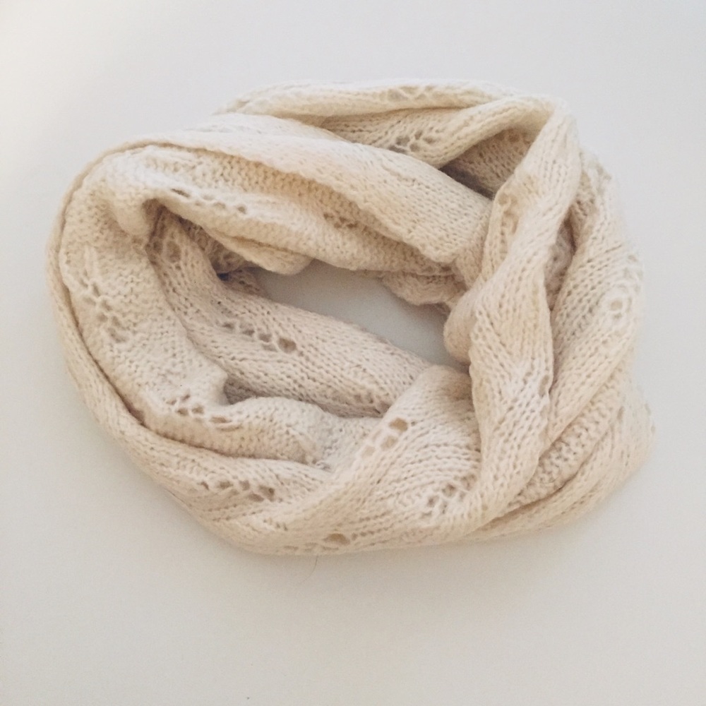 American Eagle Infinity Scarf